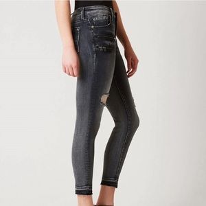 Cult of Individuality Zippered Ankle Capri Size 25